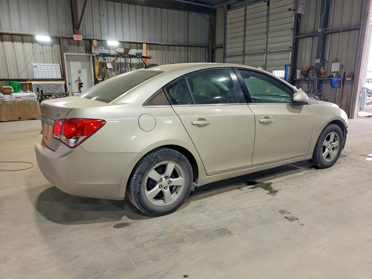 2016 CHEVROLET CRUZE LIMITED LT photo 3