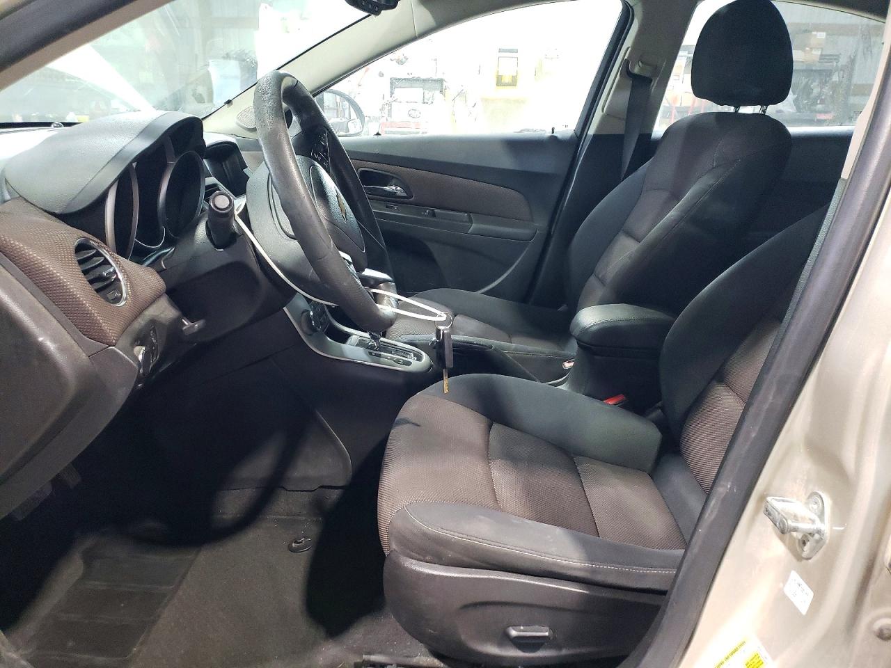 2016 CHEVROLET CRUZE LIMITED LT photo 7