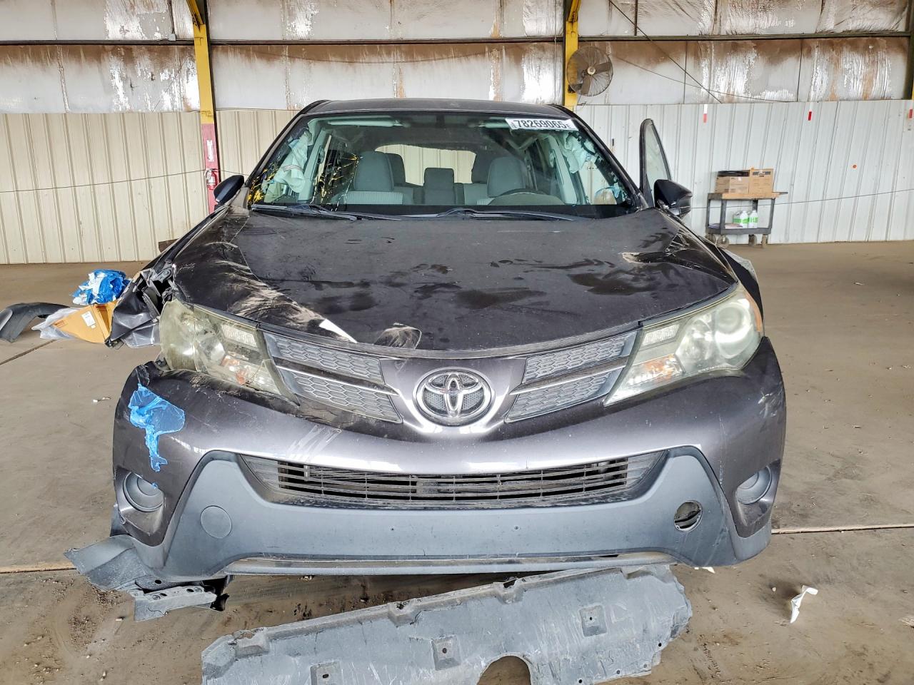 2015 TOYOTA RAV4 LE photo 9