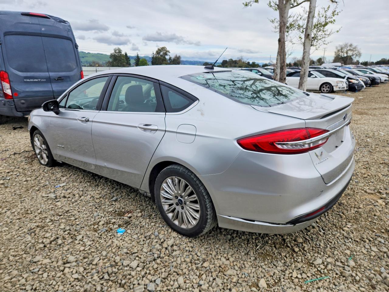 2017 FORD FUSION SE HYBRID photo 2