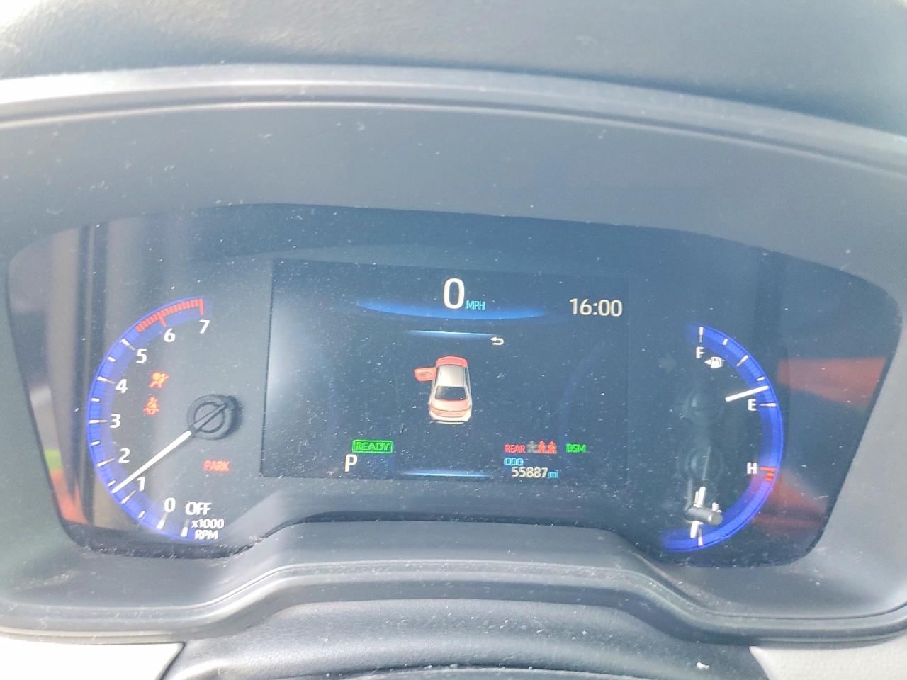 2021 TOYOTA COROLLA LE photo 9