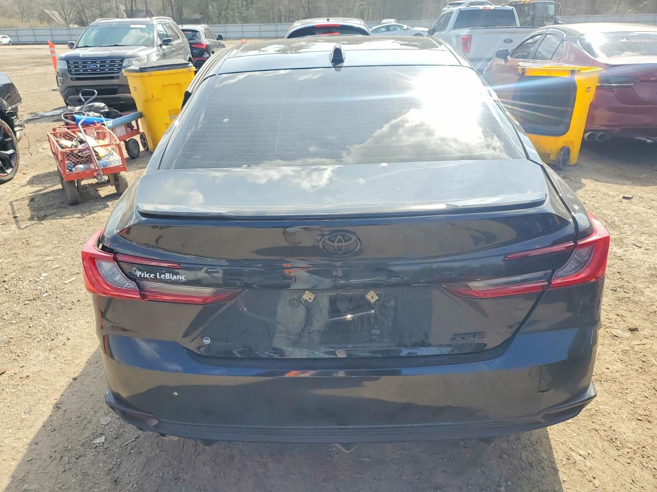 2025 TOYOTA CAMRY XSE photo 11