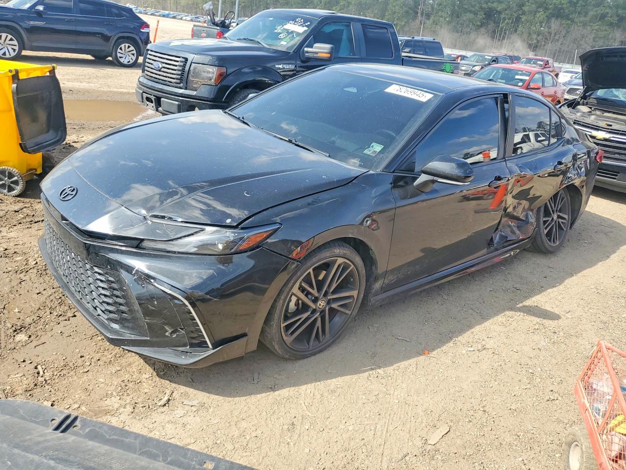 2025 TOYOTA CAMRY