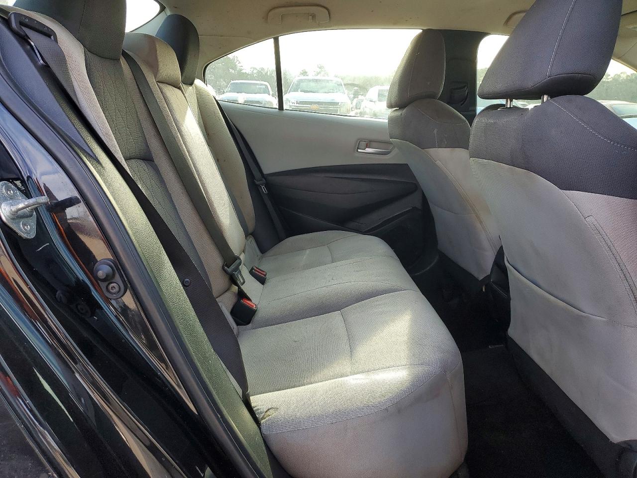 2020 TOYOTA COROLLA LE photo 28