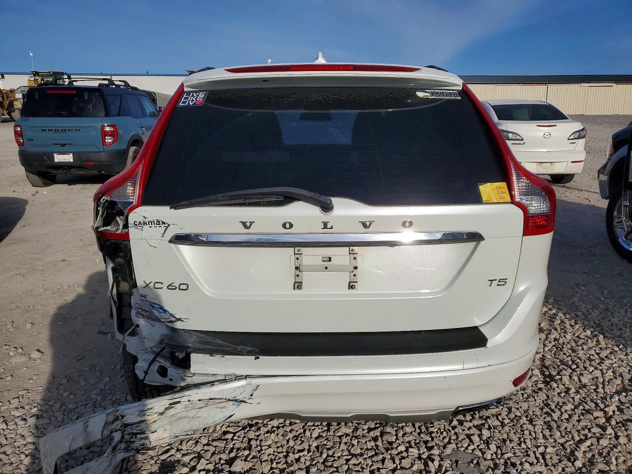 2017 VOLVO XC60 T5 photo 16