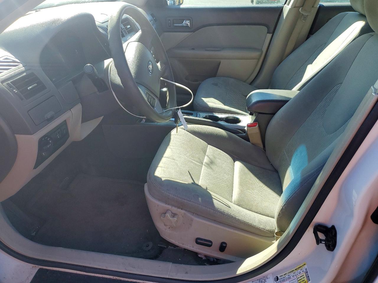 2012 FORD FUSION SE photo 19