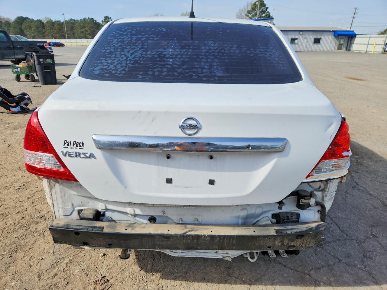 2011 NISS VERSA S photo 6