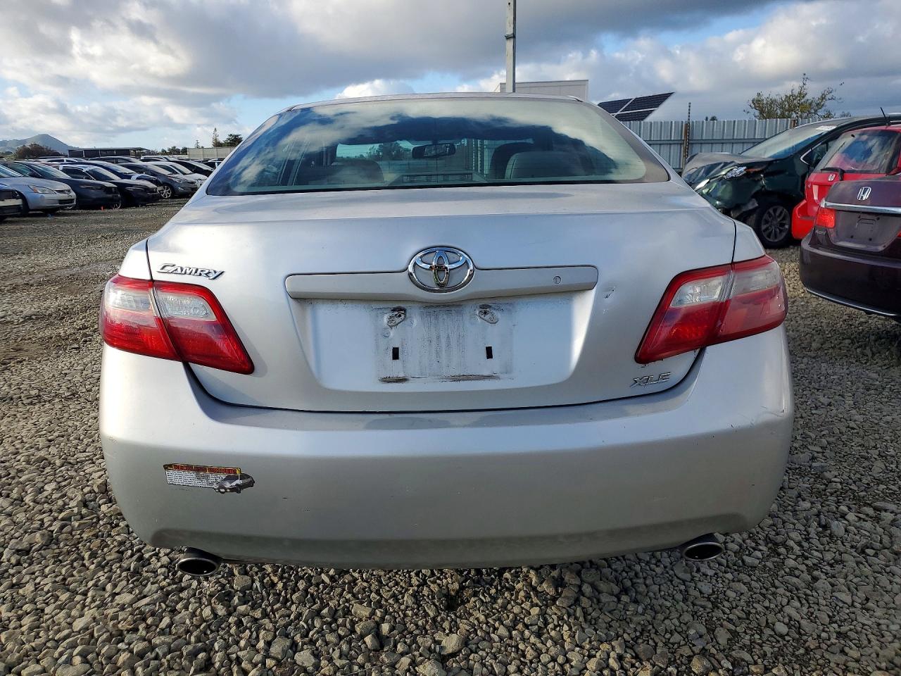 2009 TOYOTA CAMRY SE photo 6