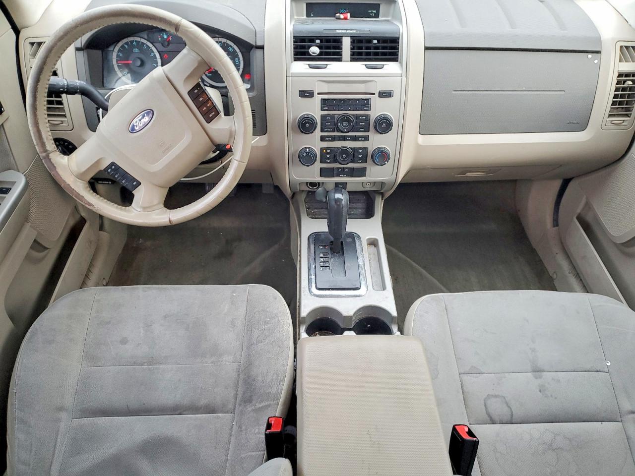 2011 FORD ESCAPE XLT photo 8