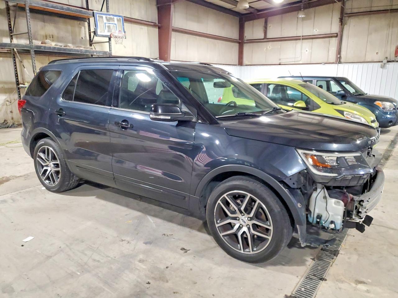2017 FORD EXPLORER SPORT photo 4