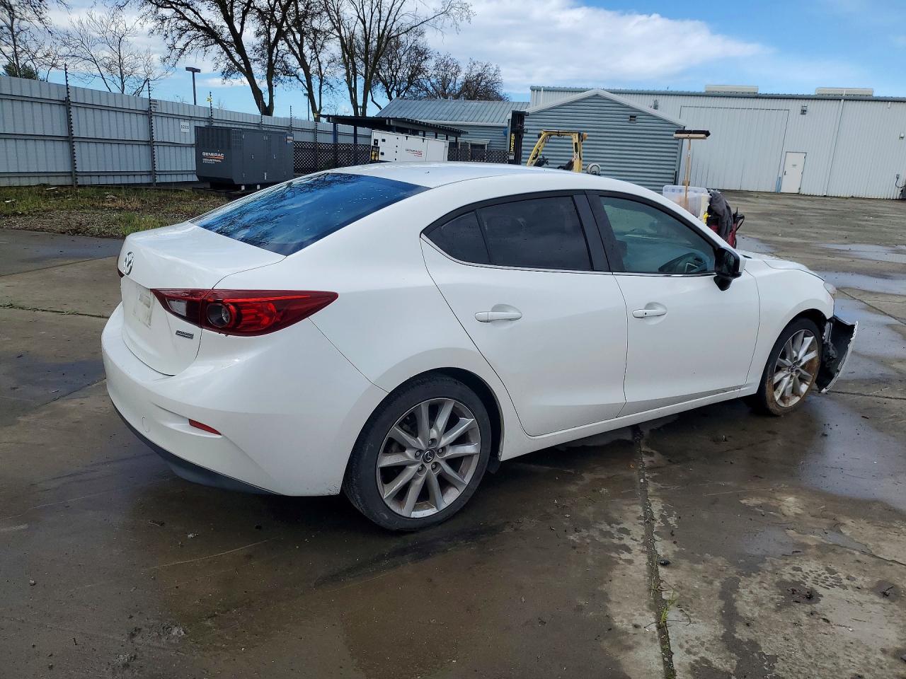 2017 MAZDA 3 TOURING photo 3