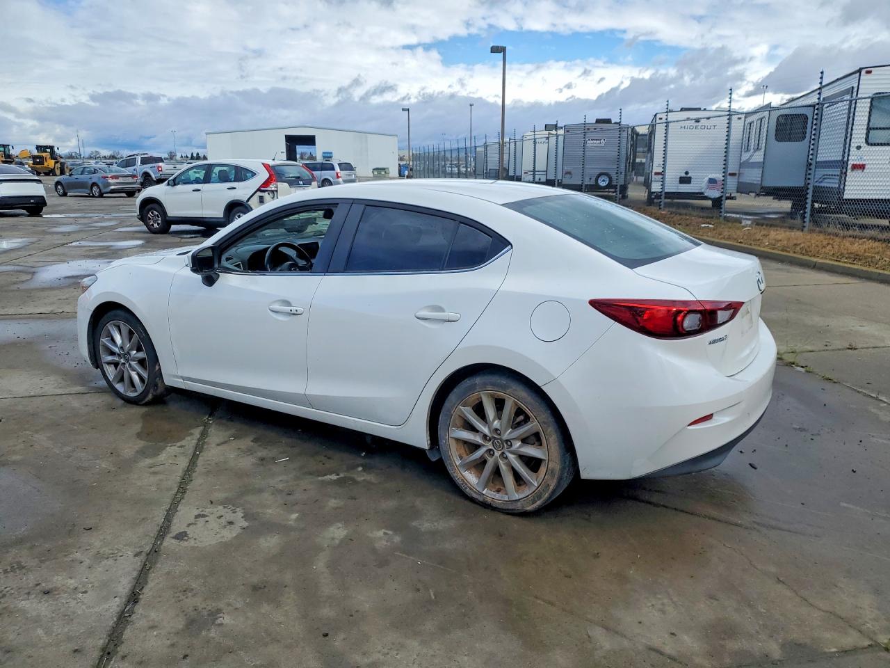 2017 MAZDA 3 TOURING photo 2