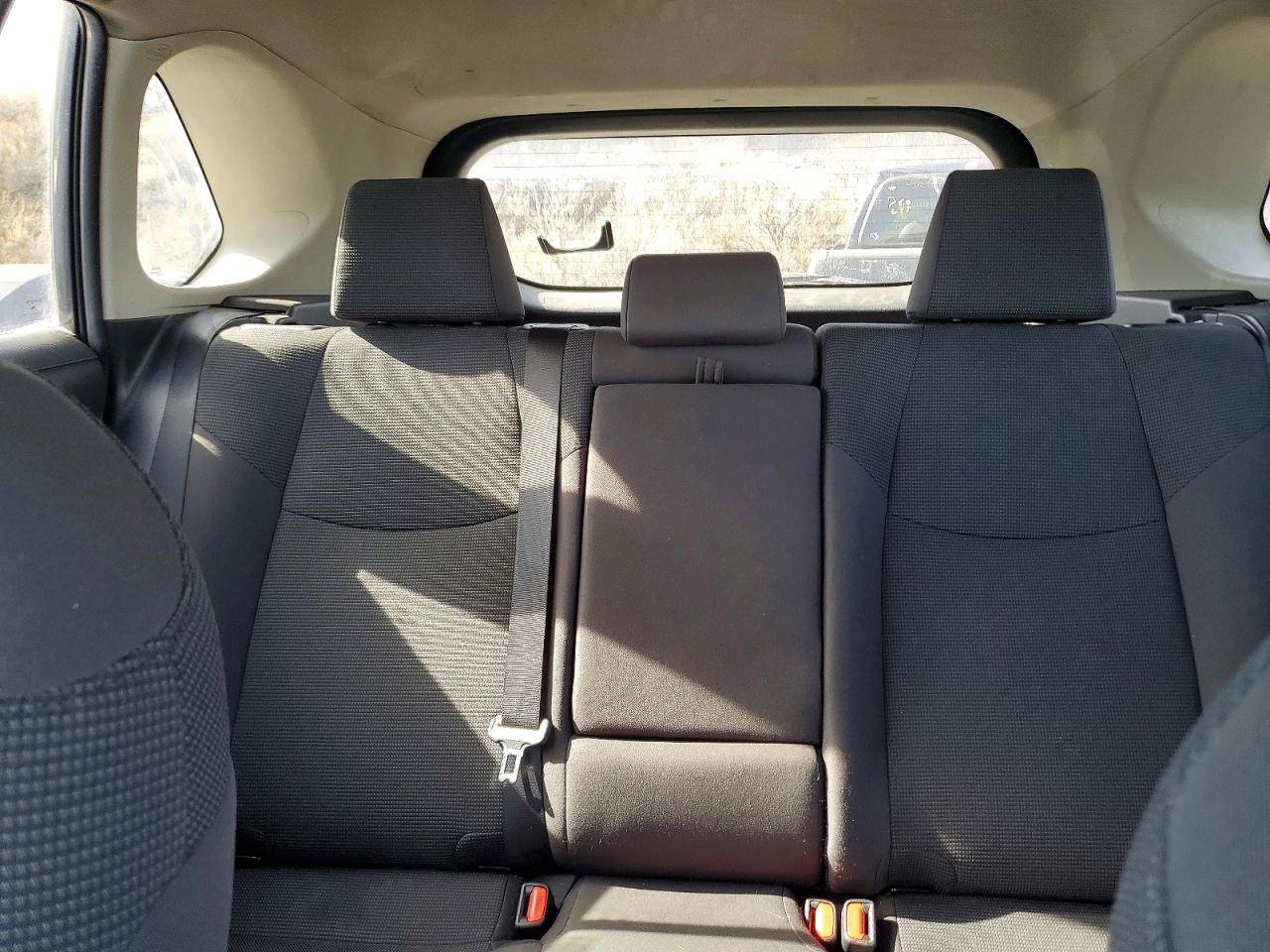 2021 TOYOTA RAV4 LE photo 28