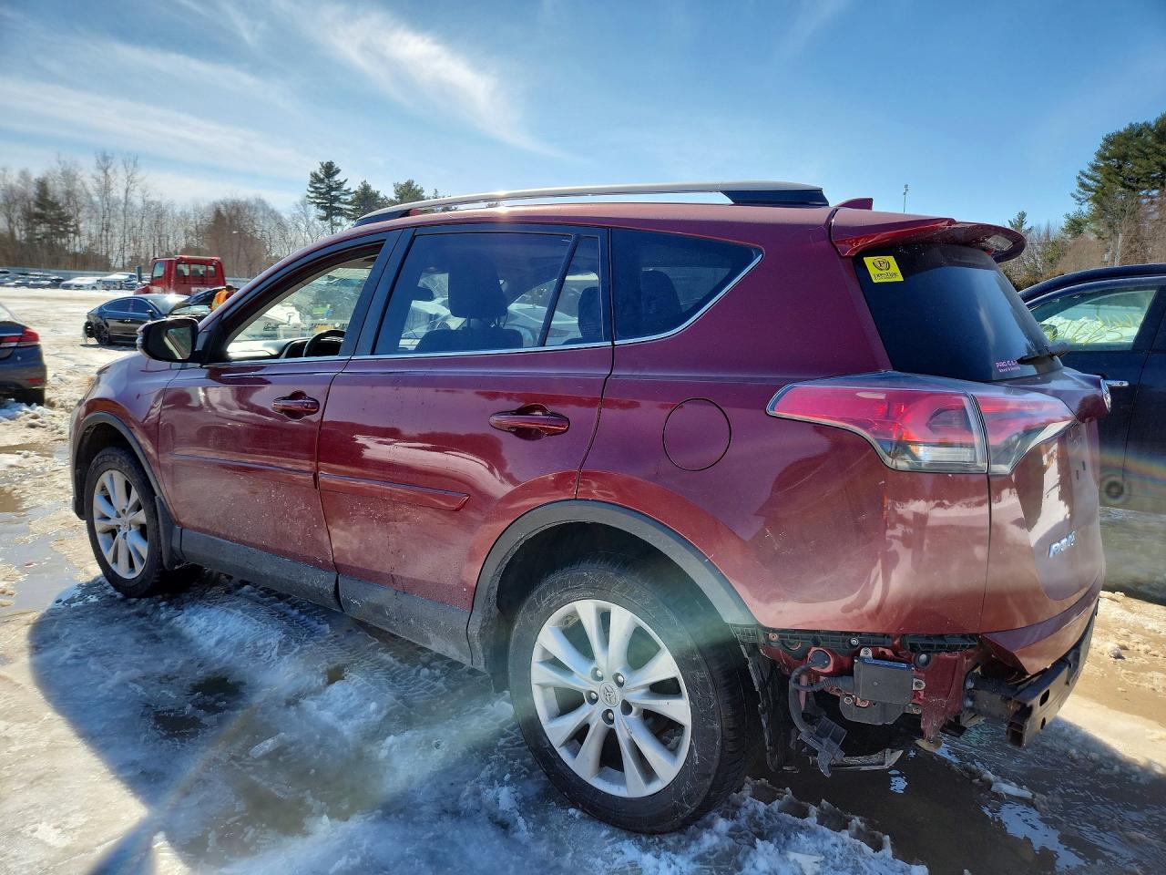2018 TOYOTA RAV4 XLE photo 2