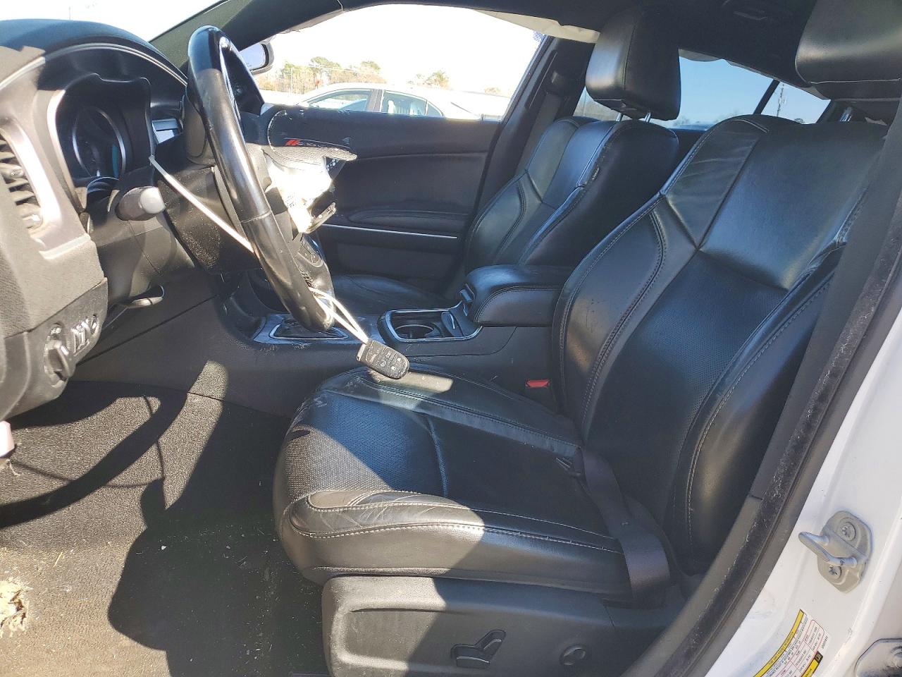 2020 DODGE CHARGER SXT photo 13
