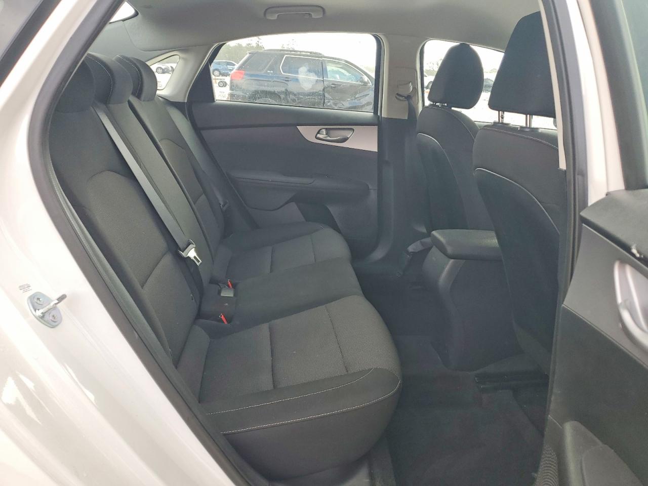 2024 KIA FORTE LXS photo 28