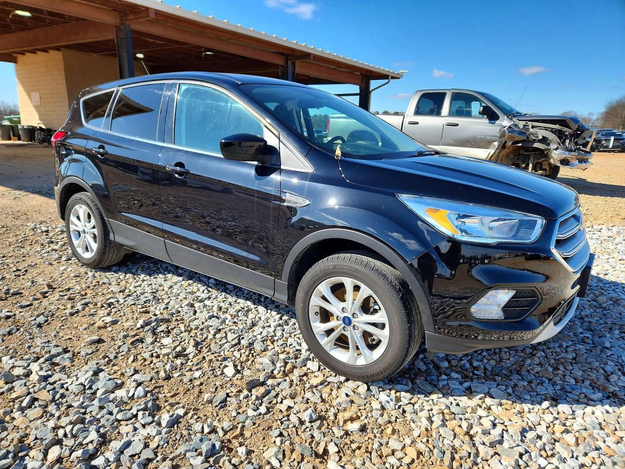 2019 FORD ESCAPE SE photo 4
