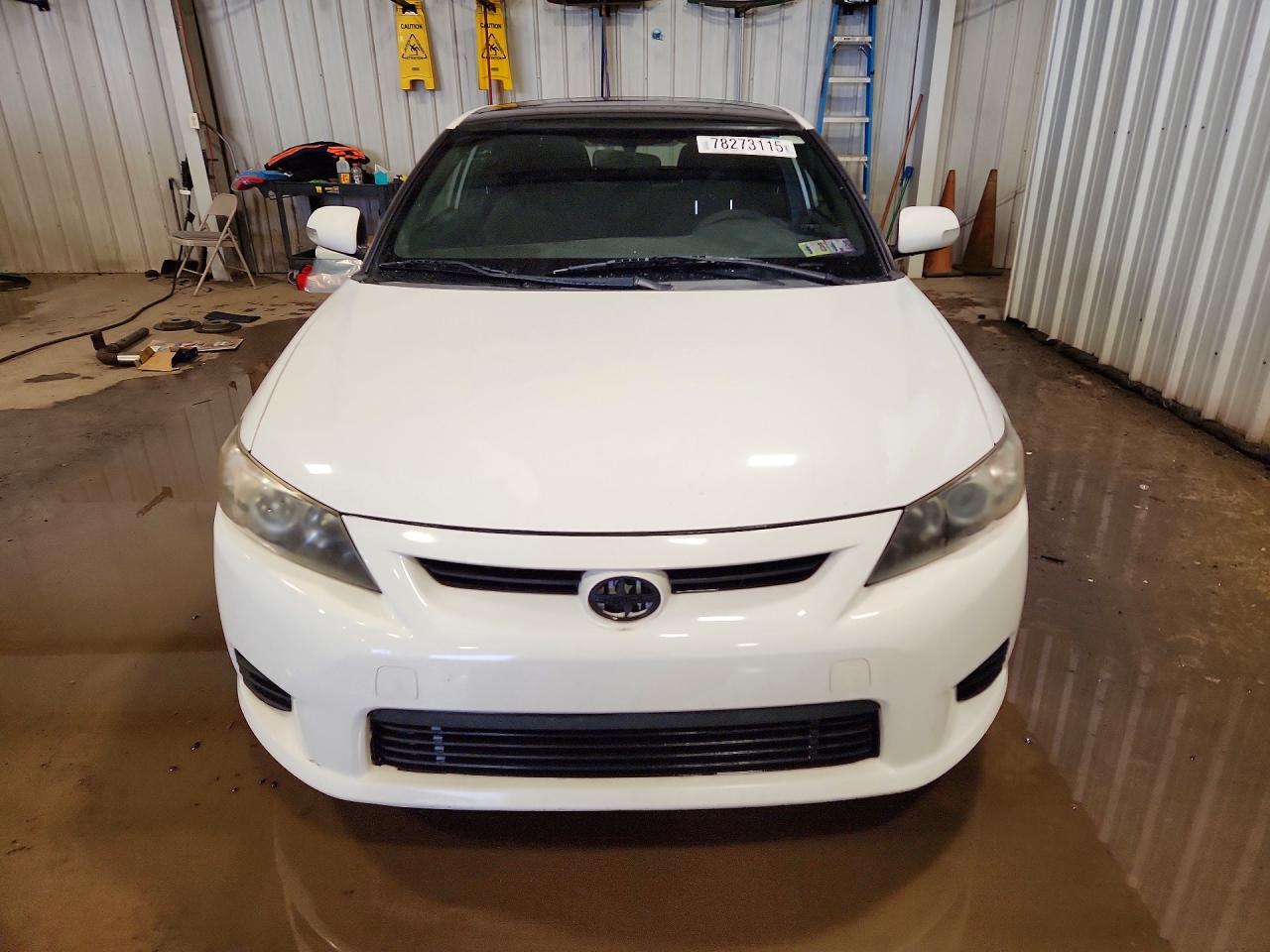 2013 TOYOTA SCION photo 5