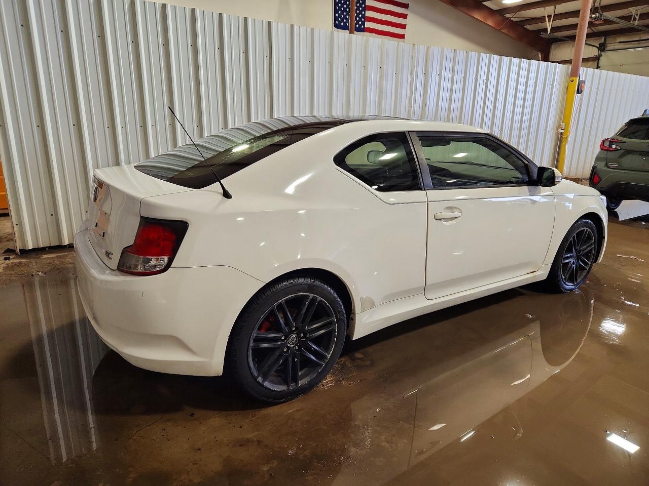 2013 TOYOTA SCION photo 3