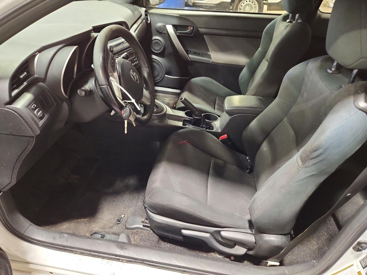 2013 TOYOTA SCION photo 7