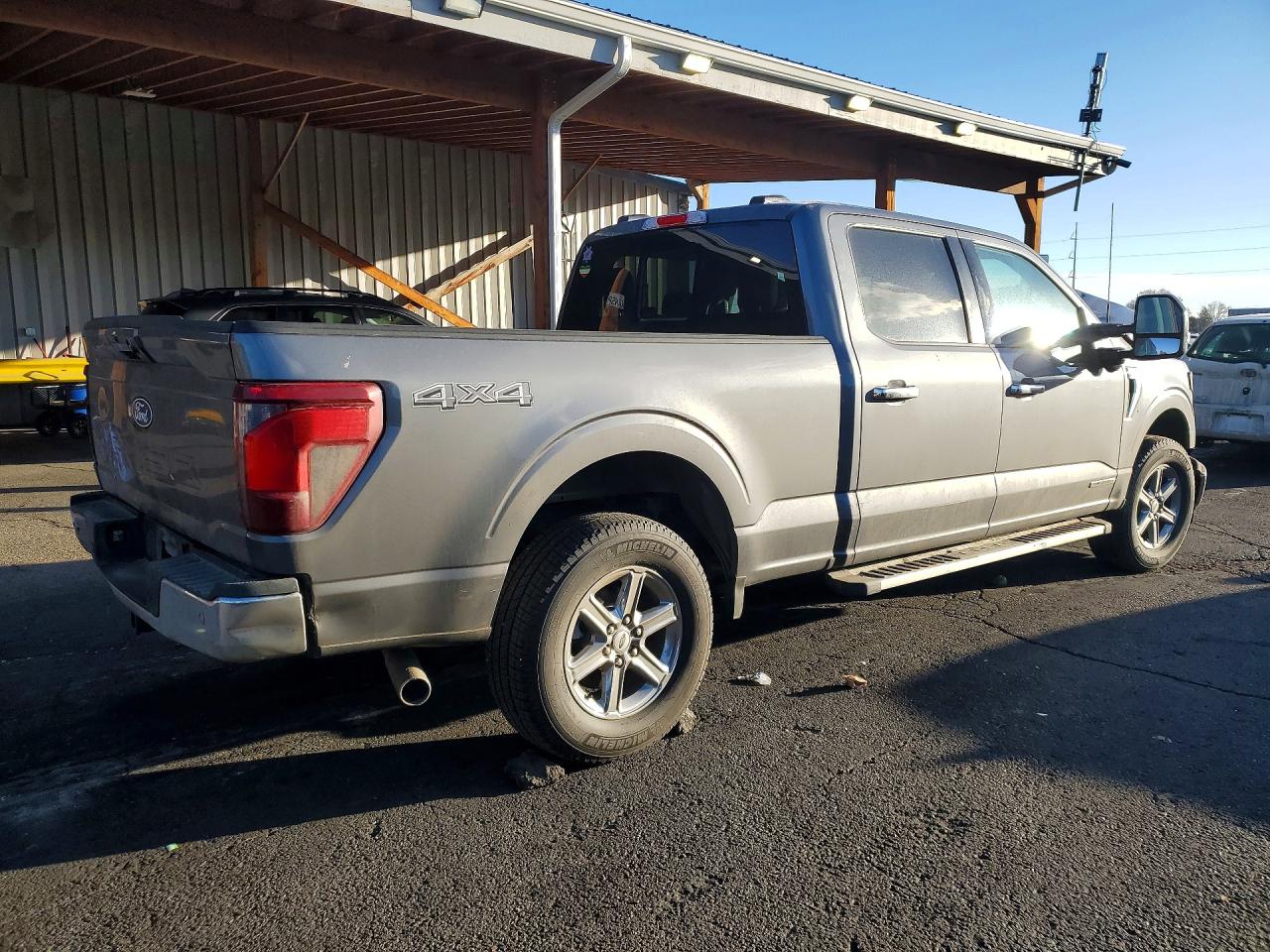 2024 FORD F150 XLT photo 3