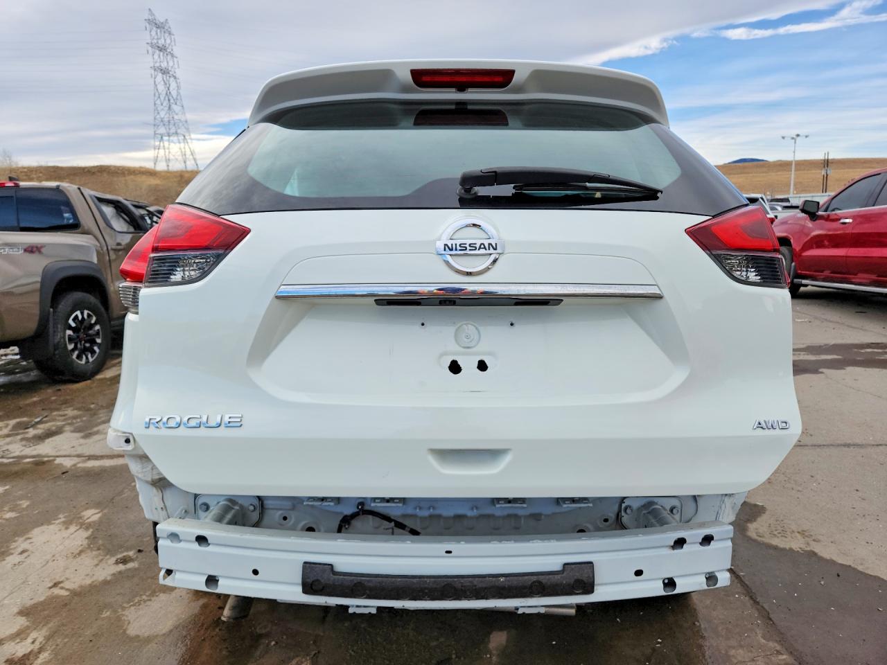 2017 NISSAN ROGUE S photo 11