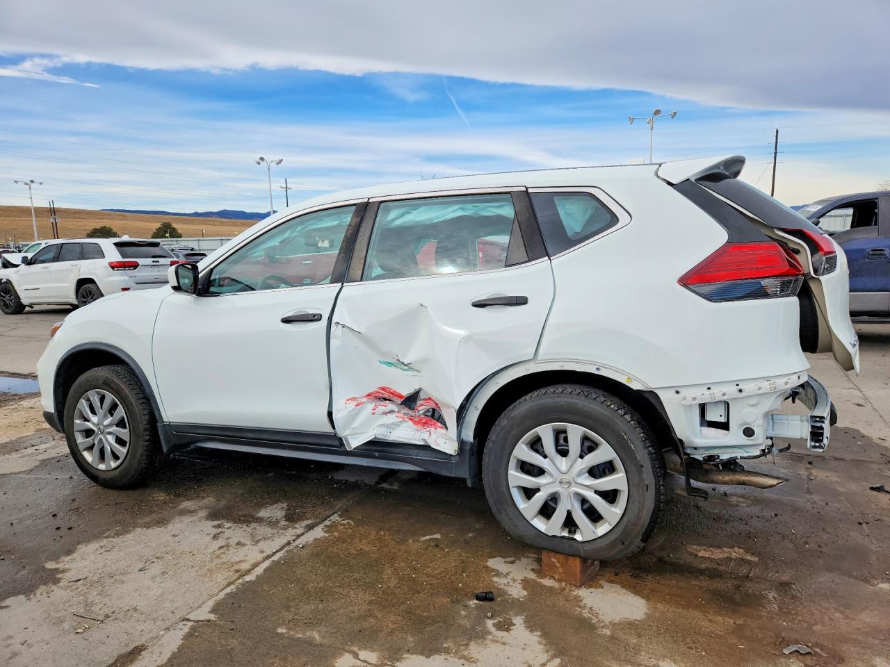 2017 NISSAN ROGUE S photo 3