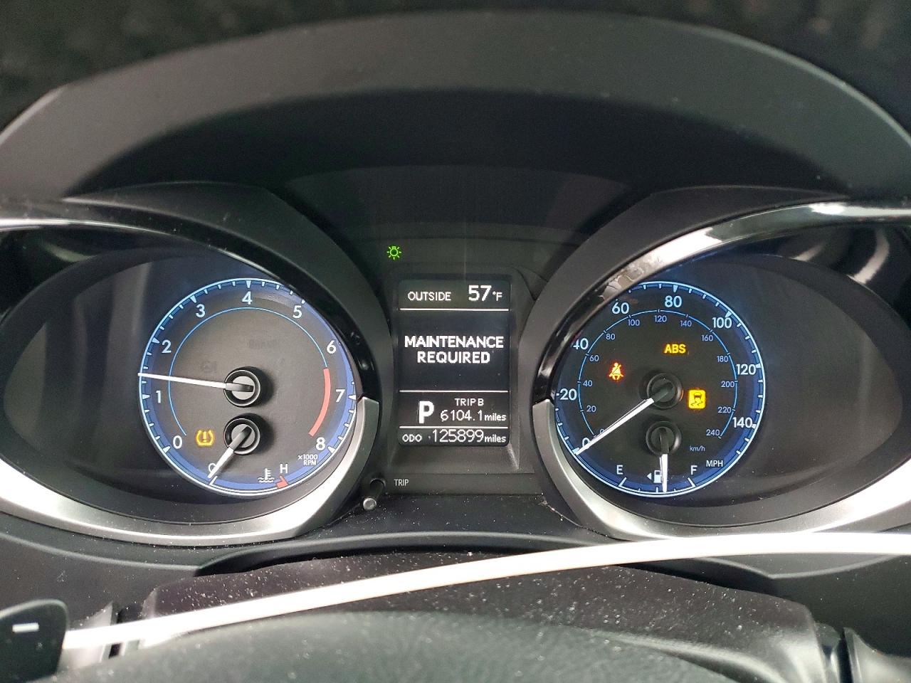 2016 TOYOTA COROLLA L photo 9