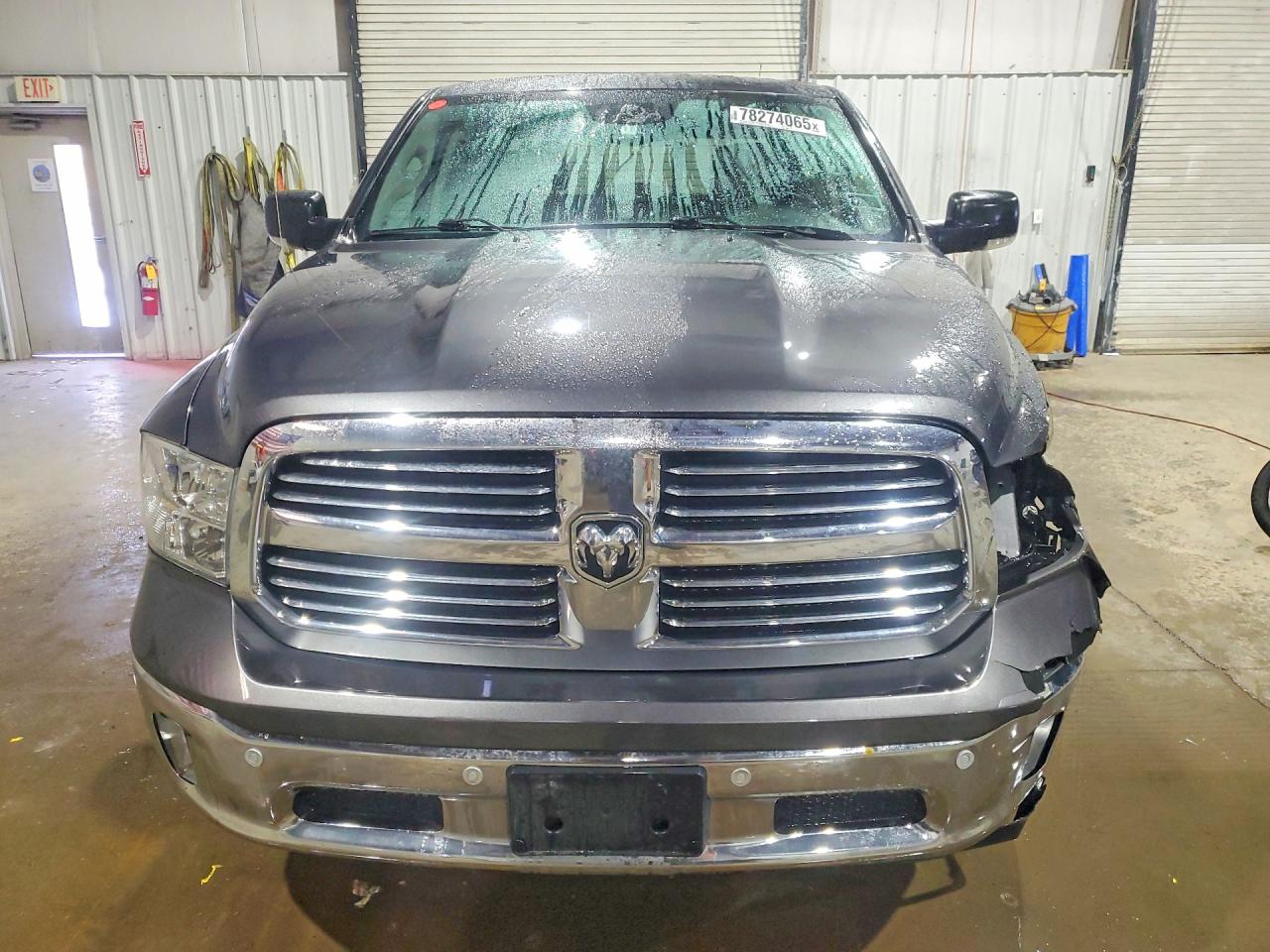 2017 RAM 1500 SLT photo 9