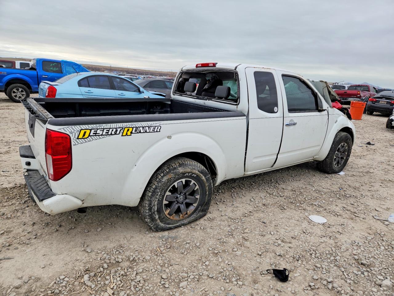 2018 NISSAN FRONTIER SV photo 5