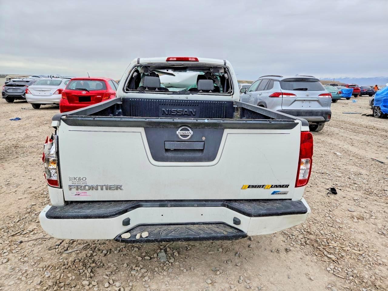 2018 NISSAN FRONTIER SV photo 11