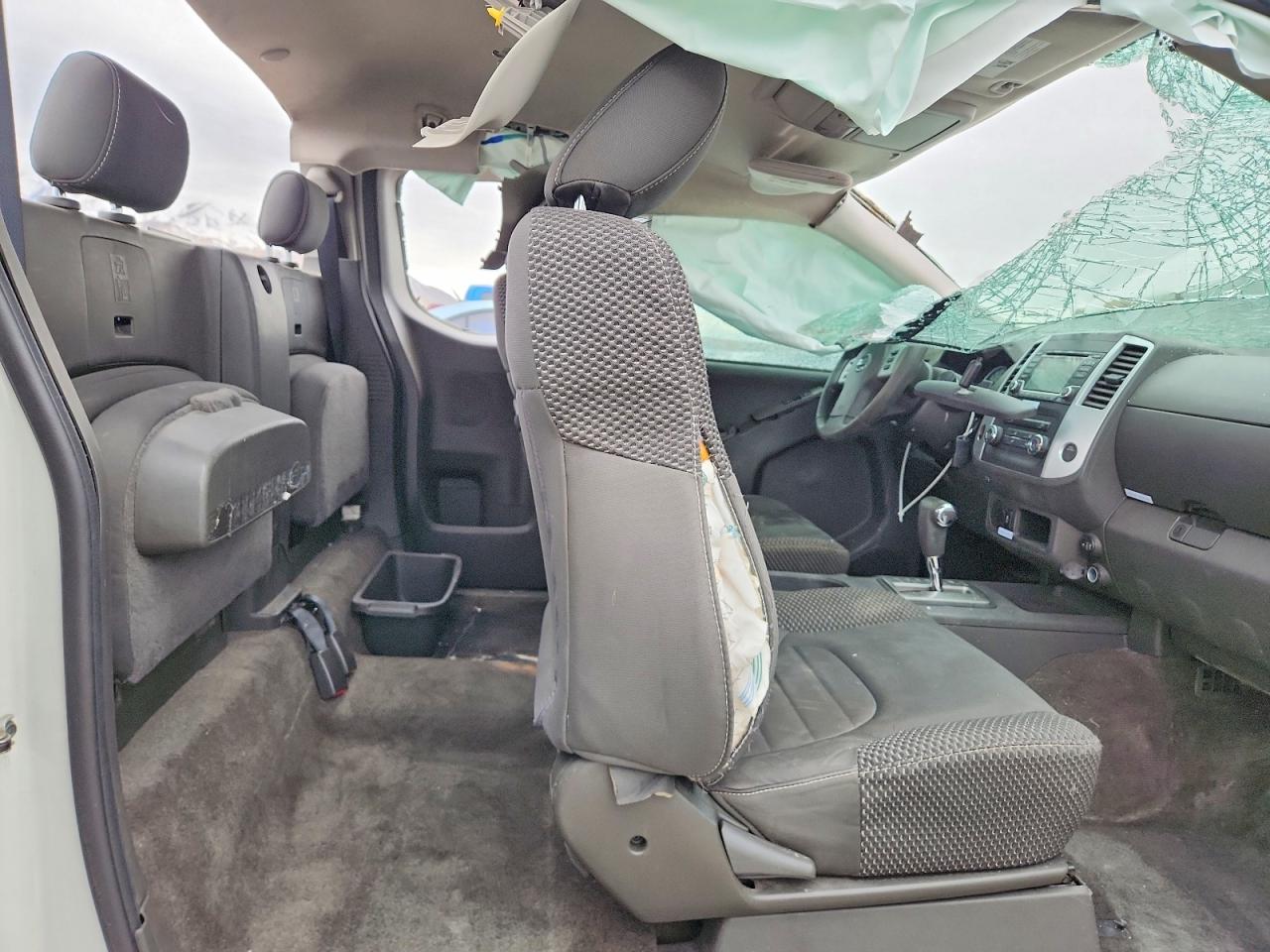 2018 NISSAN FRONTIER SV photo 19