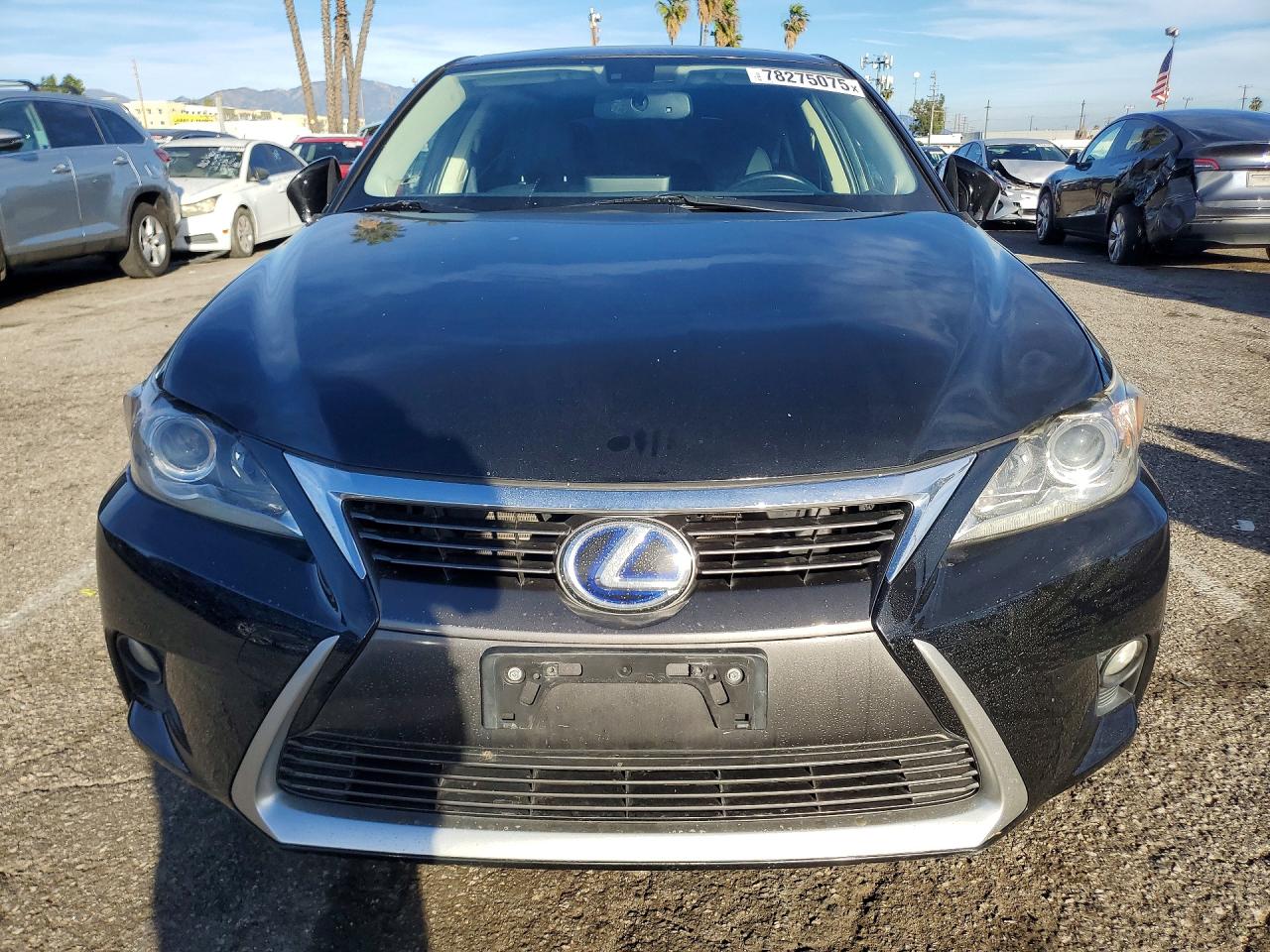 2014 LEXUS CT 200 photo 9