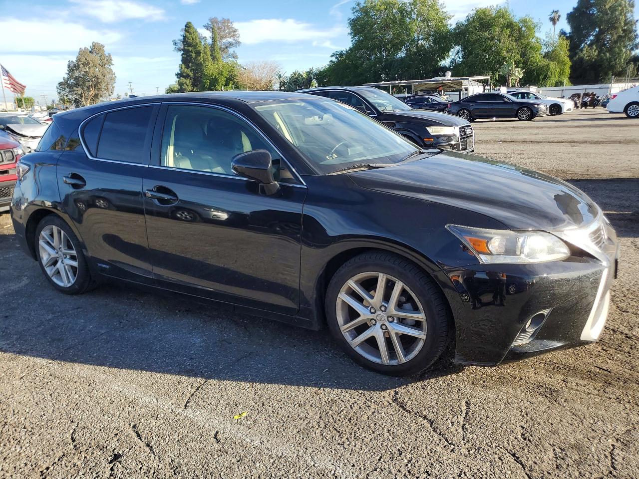 2014 LEXUS CT 200 photo 7