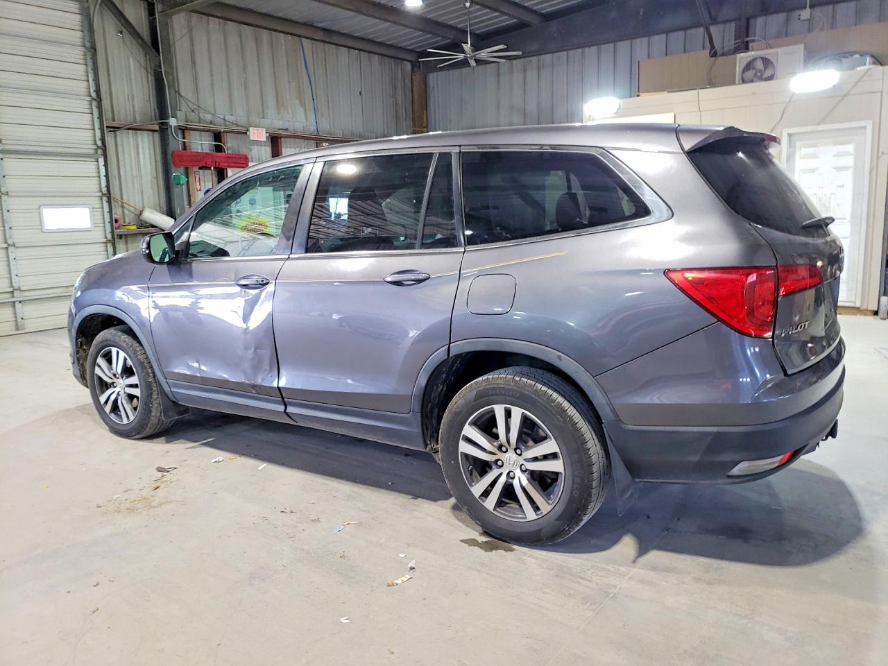 2016 HONDA PILOT EXL photo 3