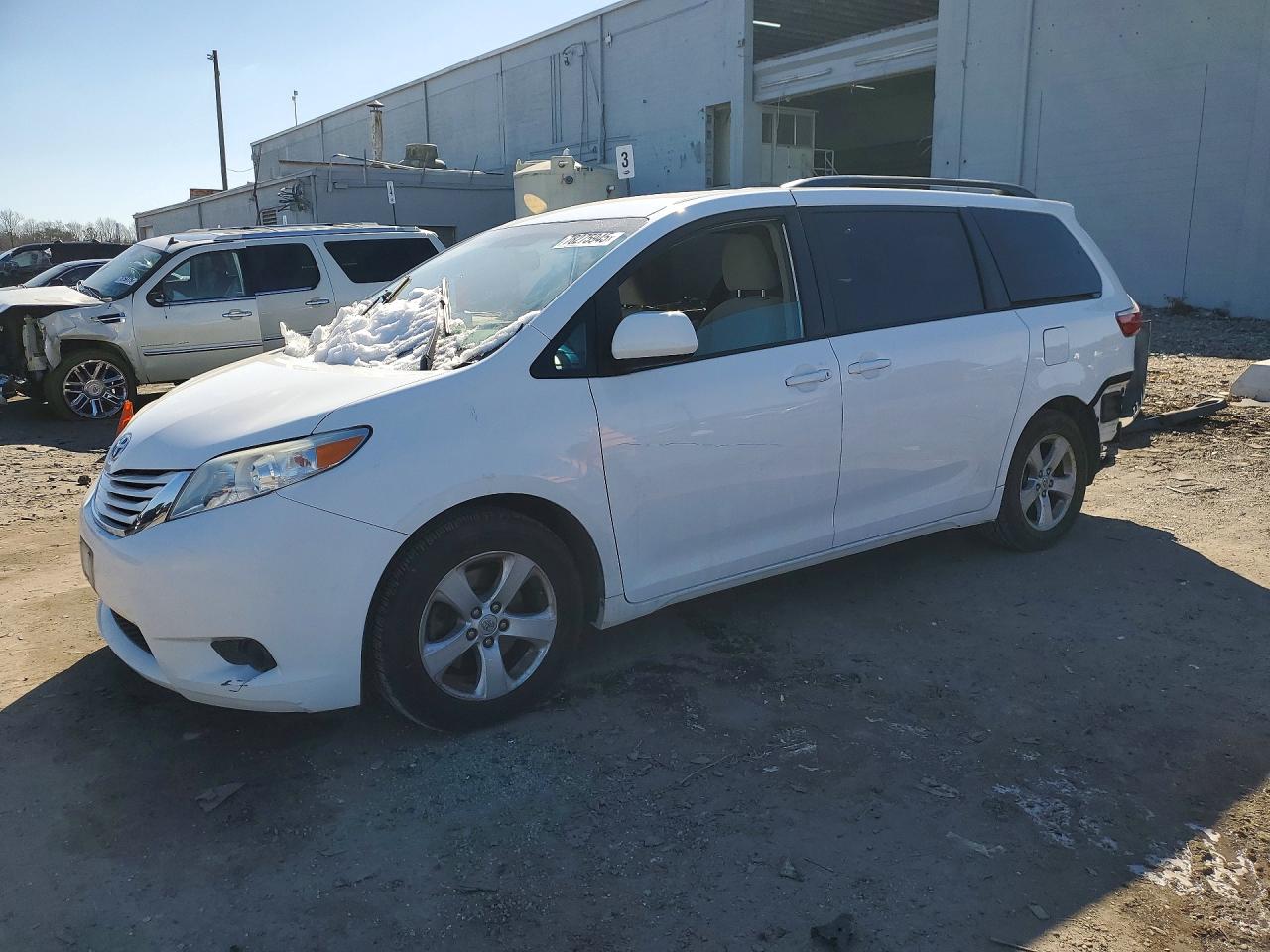 2017 TOYOTA SIENNA