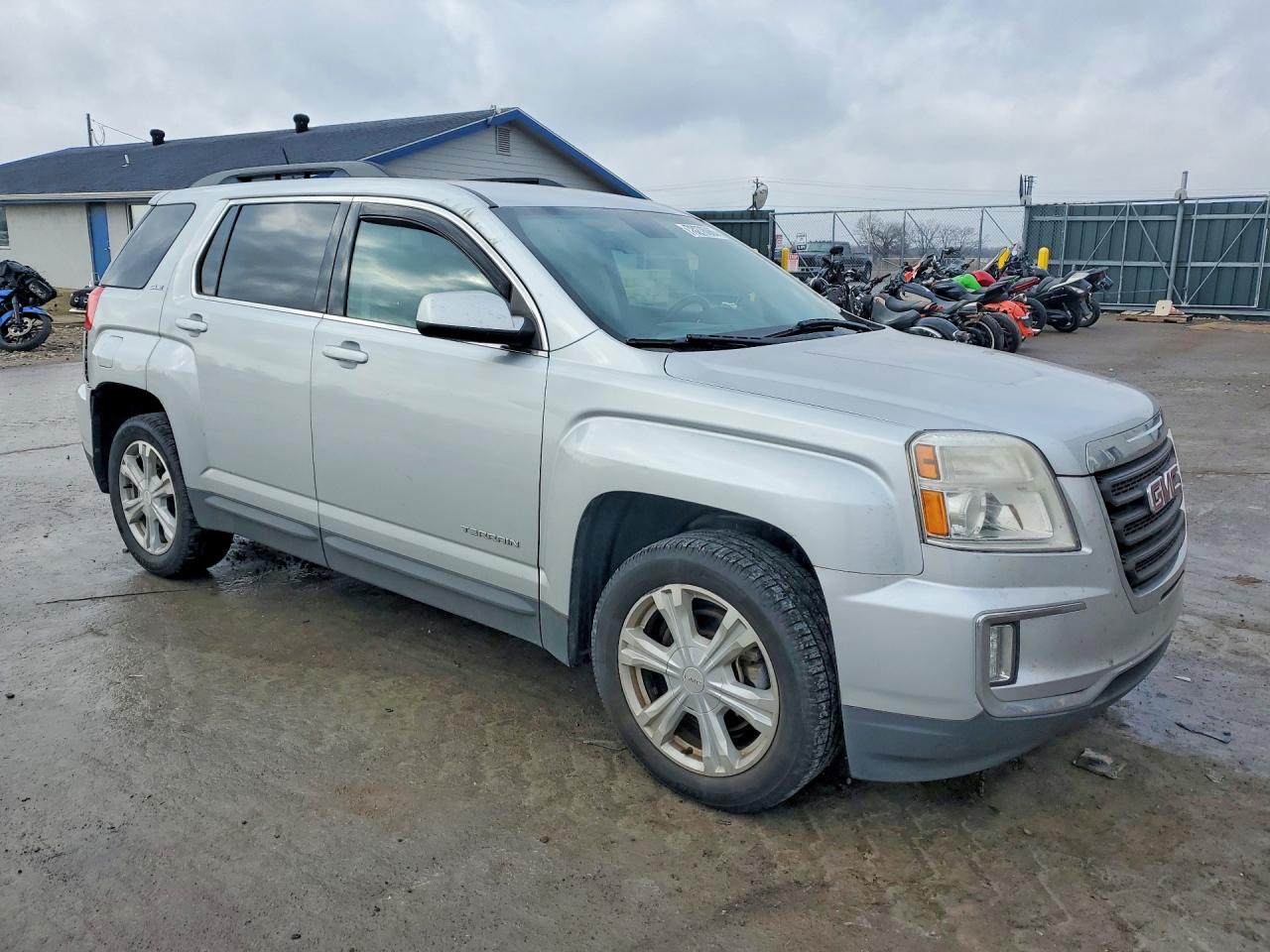 2017 GMC TERRAIN SLE photo 7
