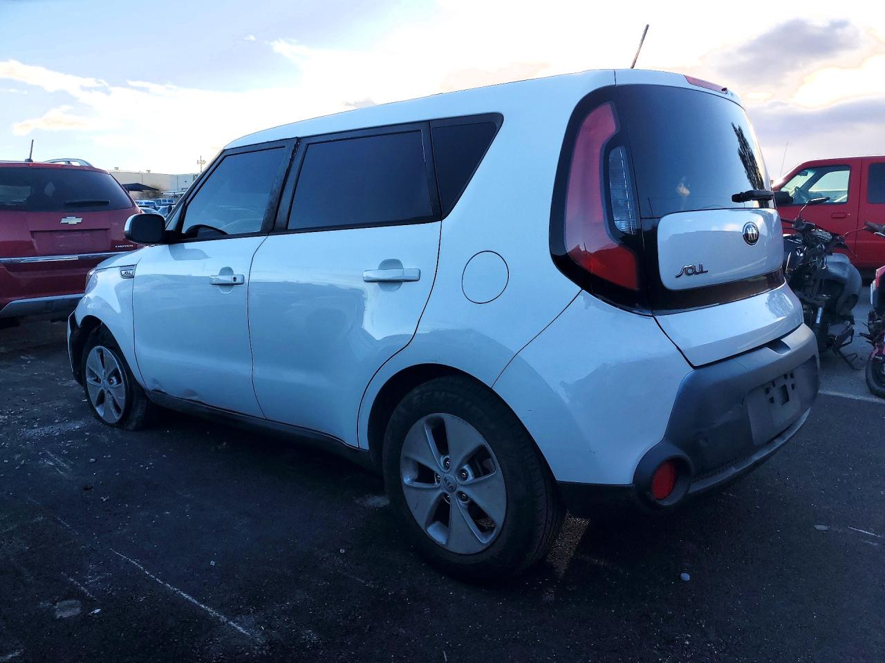 2016 KIA SOUL BASE photo 2