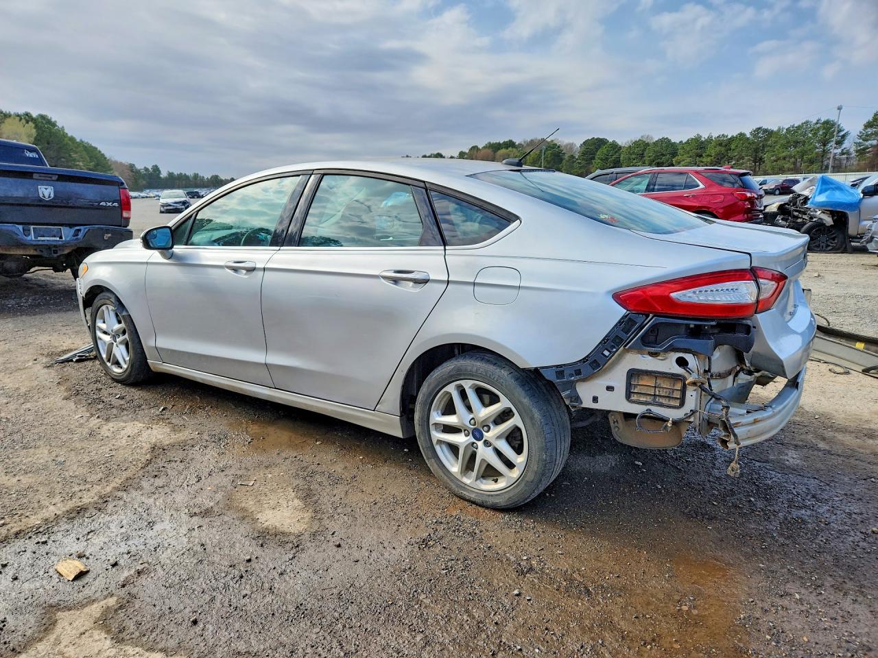 2016 FORD FUSION SE photo 2