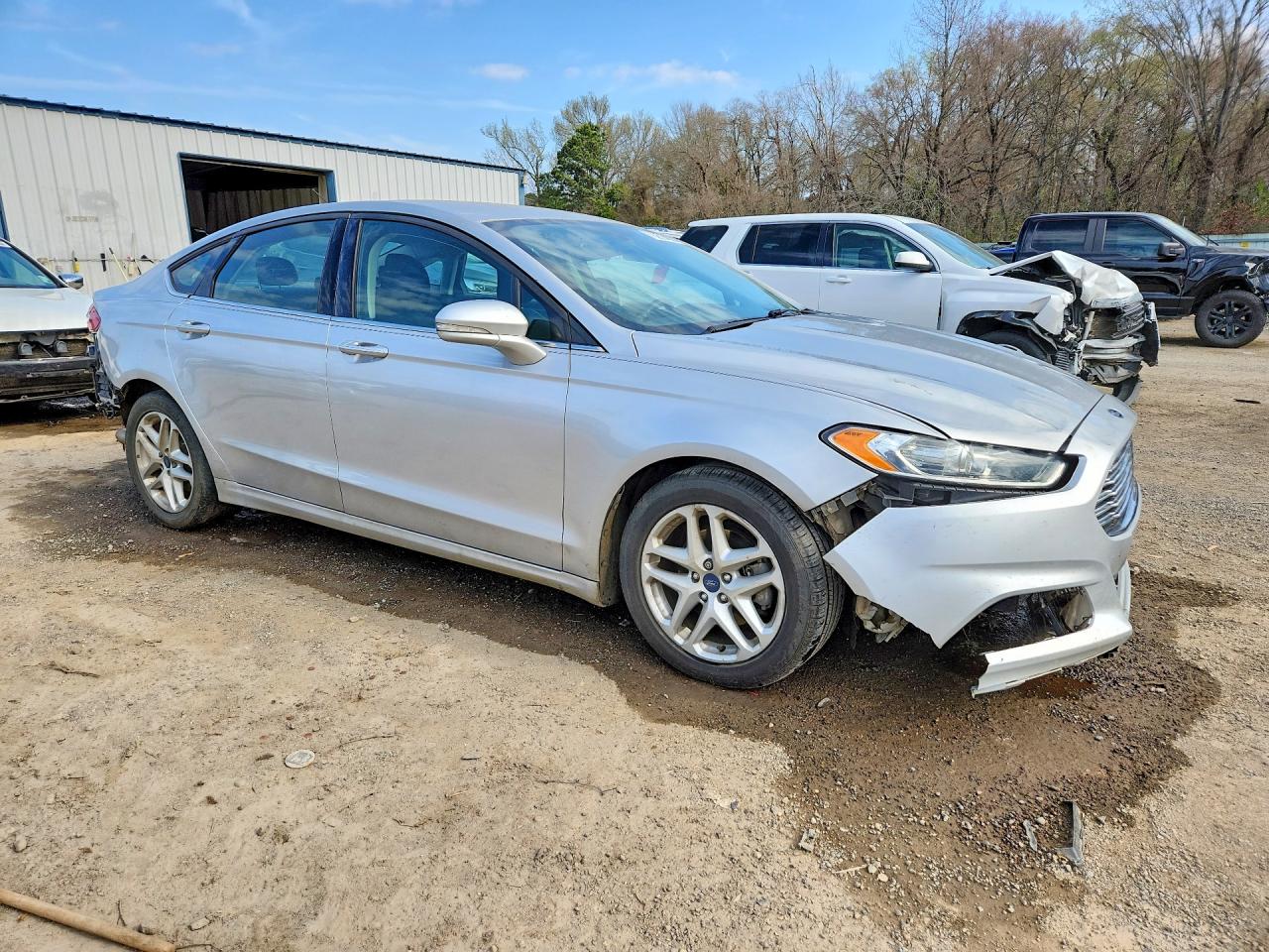 2016 FORD FUSION SE photo 4