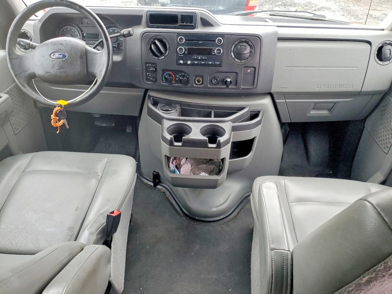2011 FORD ECONOLINE E350 SUPER DUTY WAGON photo 8