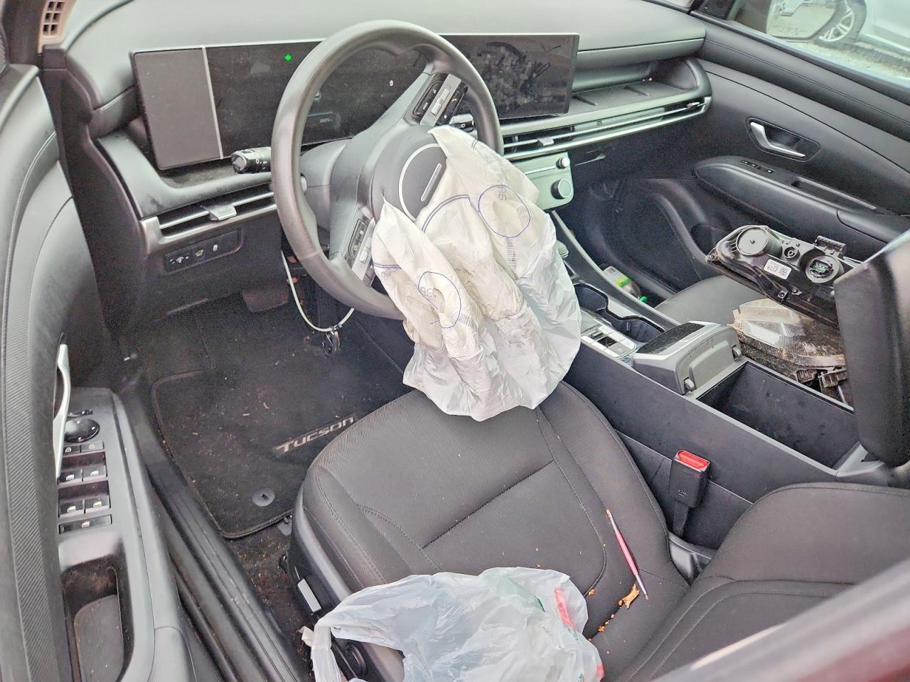 2025 HYUNDAI TUCSON SEL photo 8