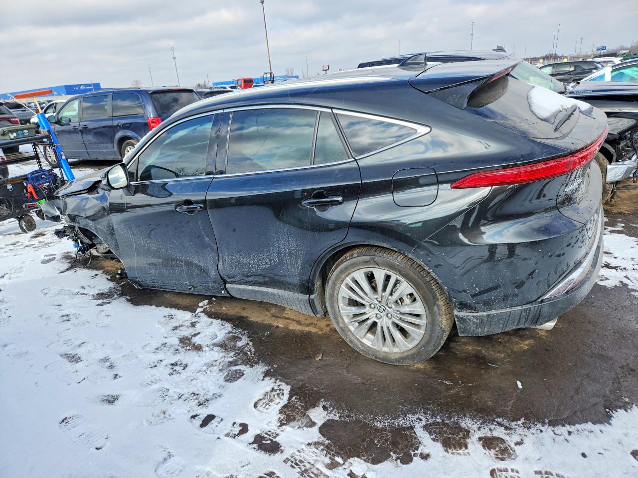 2023 TOYOTA VENZA XLE photo 2