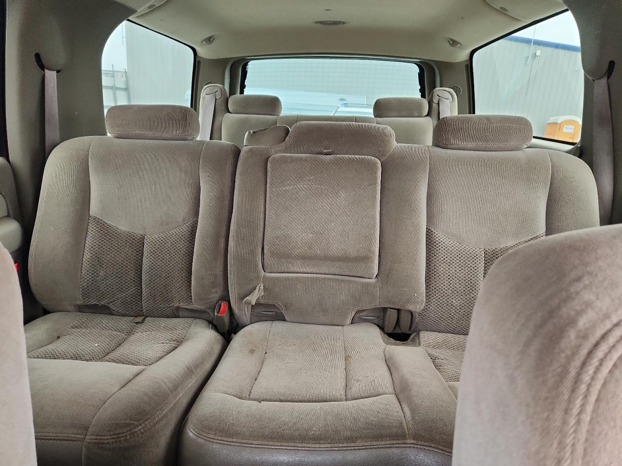 2003 CHEVROLET SUBURBAN C1500 photo 10
