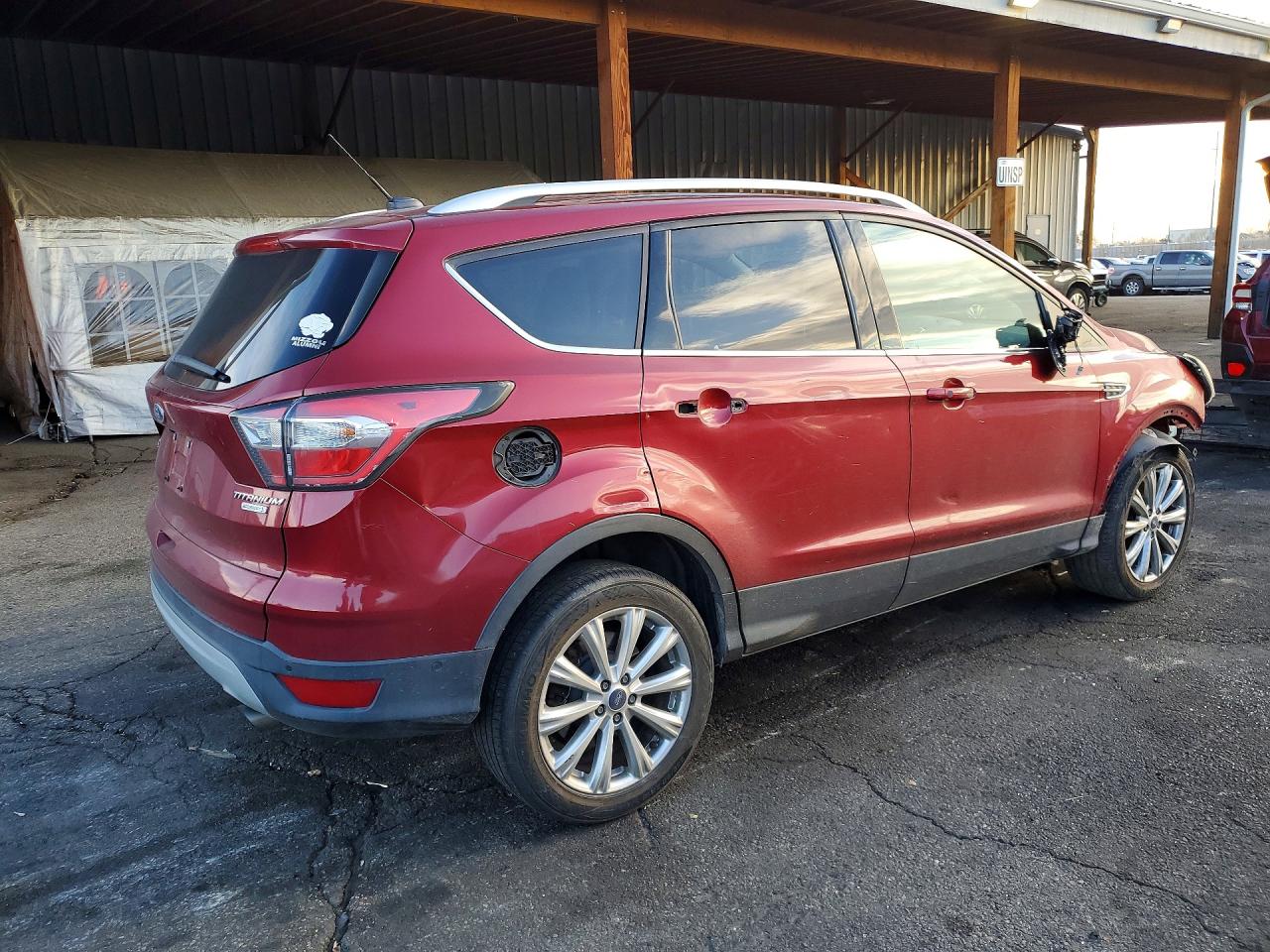 2017 FORD ESCAPE TITANIUM photo 5
