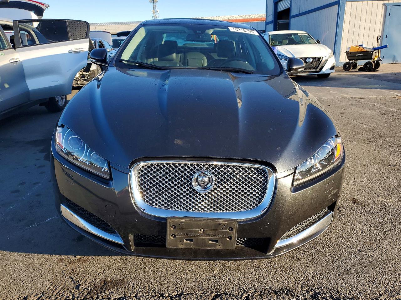 2013 JAGUAR XF photo 5