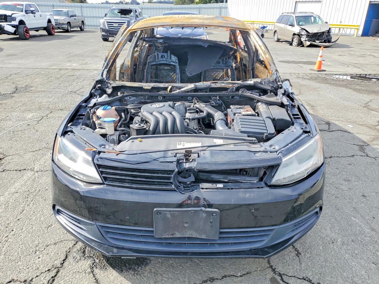 2014 VOLKSWAGEN JETTA BASE photo 5