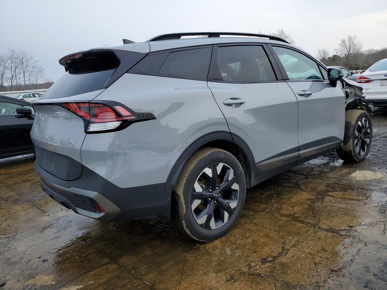 2023 KIA SPORTAGE X-LINE photo 5