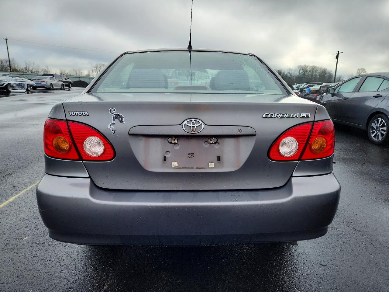 2004 TOYOTA COROLLA LE photo 6