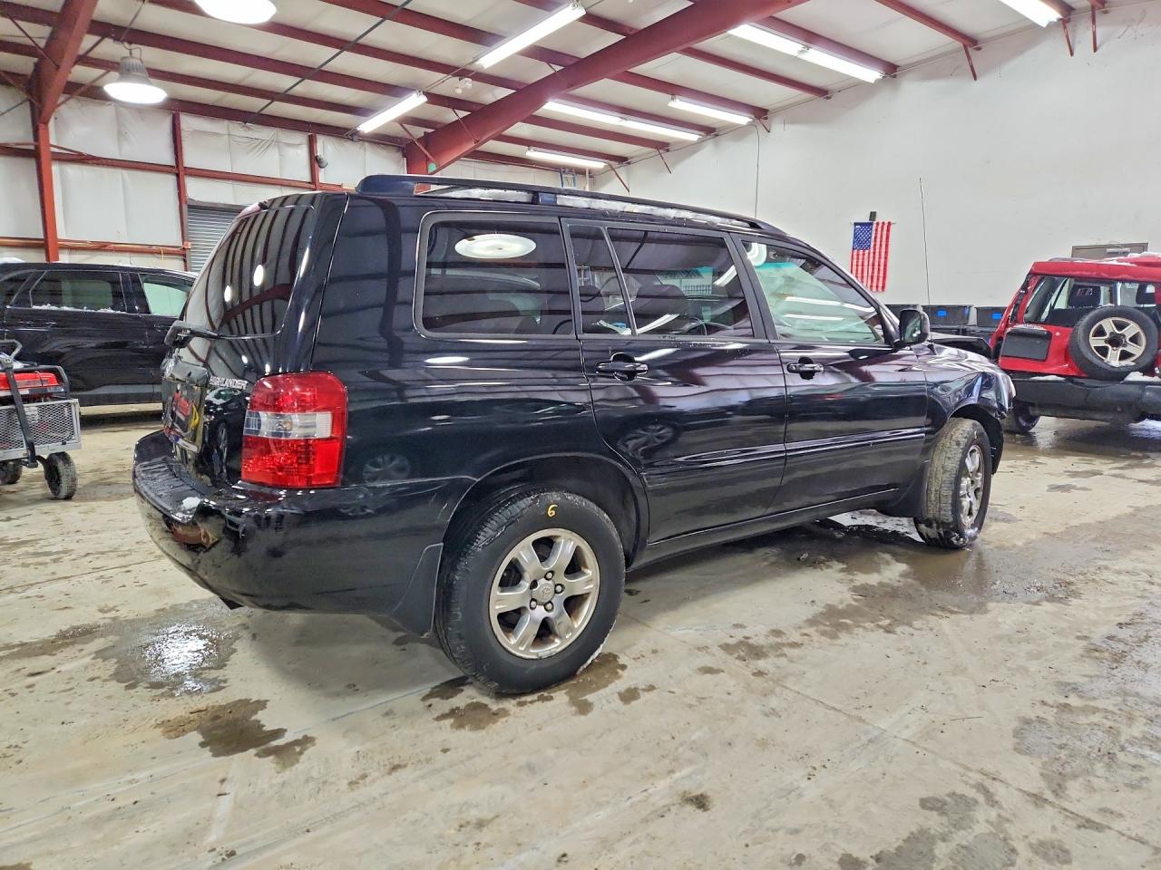 2004 TOYOTA HIGHLANDER BASE photo 3